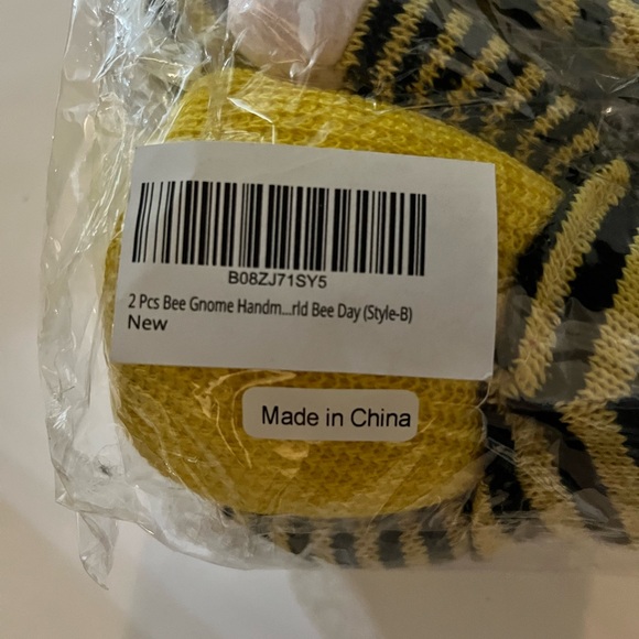 Bee Gnome Scandinavian Home Bee Decor Set of 2 for Farmhouse Kitchen Shelf - Picture 5 of 10